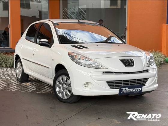 PEUGEOT 207 1.4 XR SPORT 8V FLEX 4P MANUAL PEUGEOT 207 1.4 XR SPORT 8V FLEX 4P MANUAL